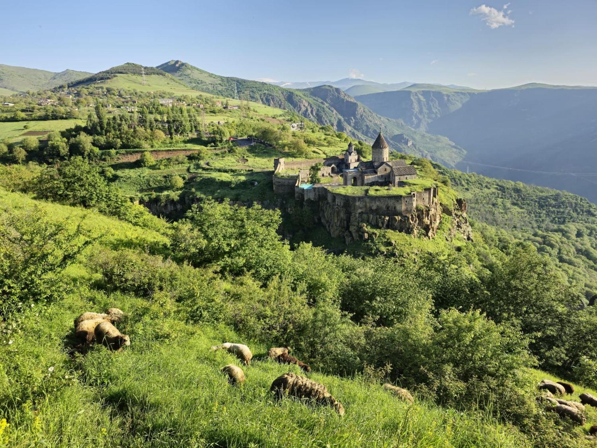 Zartonq Hotel Tatev Exterior foto
